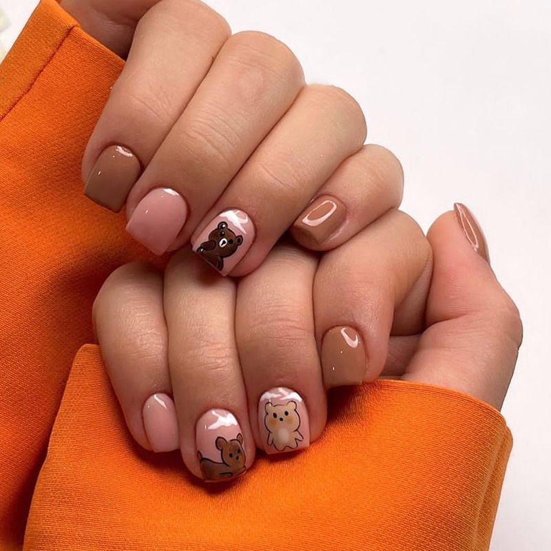 Ms.Miemie 24pcs Fake Nails Reusable Stick On Nails Press on Full Cover False Nail Tips with Jelly Stickers Makeup Accessorise view 3