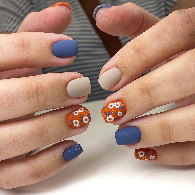 Ms.Miemie 24pcs Fake Nails Reusable Stick On Nails Press on Full Cover False Nail Tips with Jelly Stickers Makeup Accessorise view 4