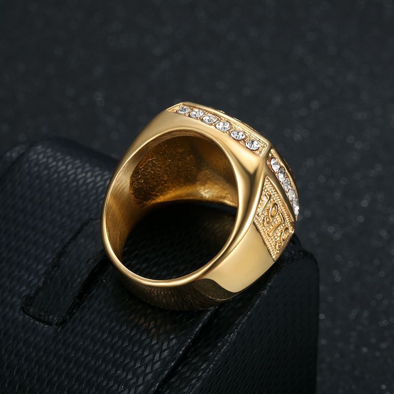 Men's jewelry Stainless steel bracelet with gold plating and diamond inlay, eagle domineering men's ring that never fades