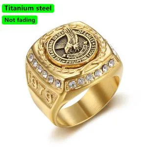 Men's jewelry Stainless steel bracelet with gold plating and diamond inlay, eagle domineering men's ring that never fades