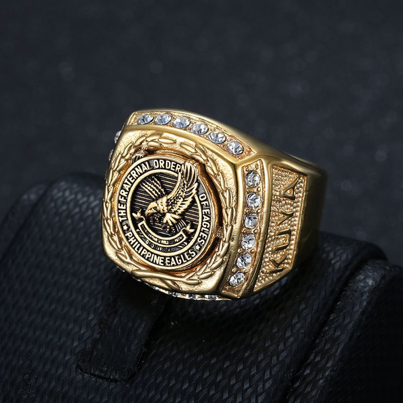 Men's jewelry Stainless steel bracelet with gold plating and diamond inlay, eagle domineering men's ring that never fades
