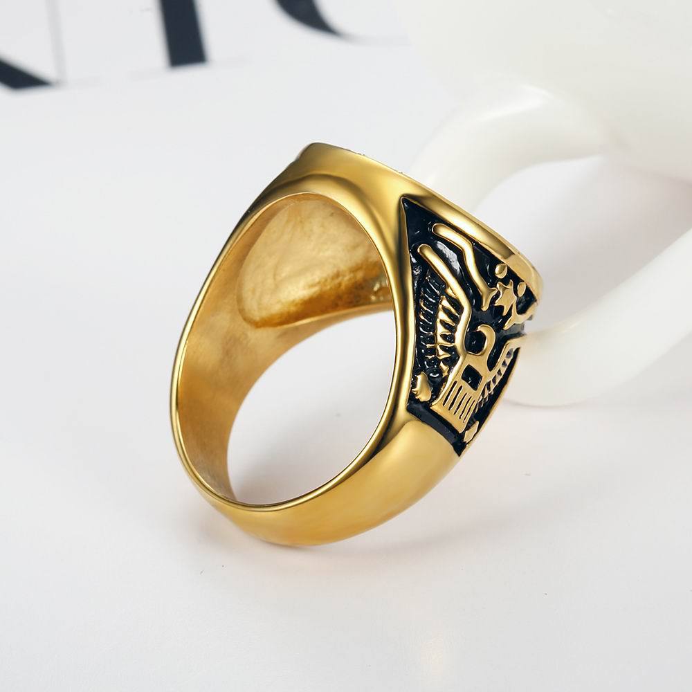 Men's jewelry rings with domineering personality, men's diamond studded boat anchor titanium steel rings, stainless steel rings that never fade