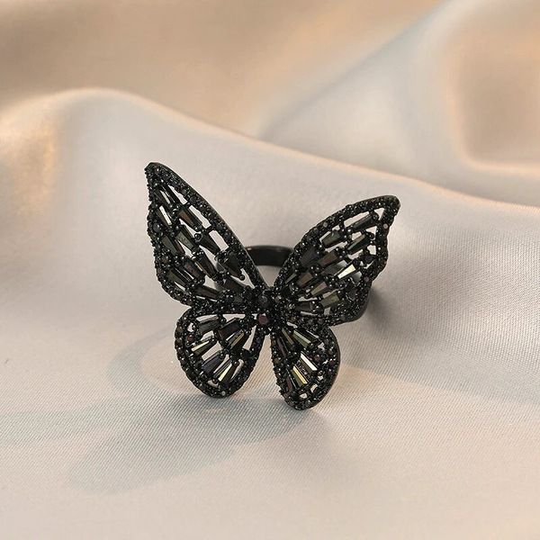 Ladies' jewelry Explosive hollowed out butterfly ring, exaggerated ring, non fading hand jewelry, women's ring