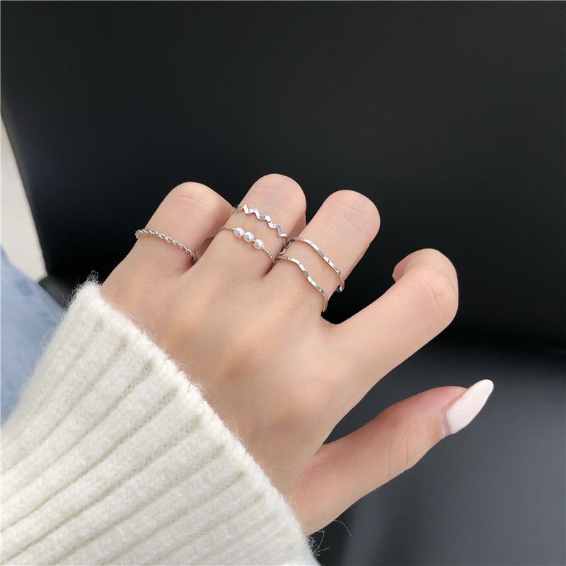 Ladies' jewelry Minimalist Ins Pearl Wave Combination Women's Ring Five Piece Set Personalized Ring Internet Red Tail Ring