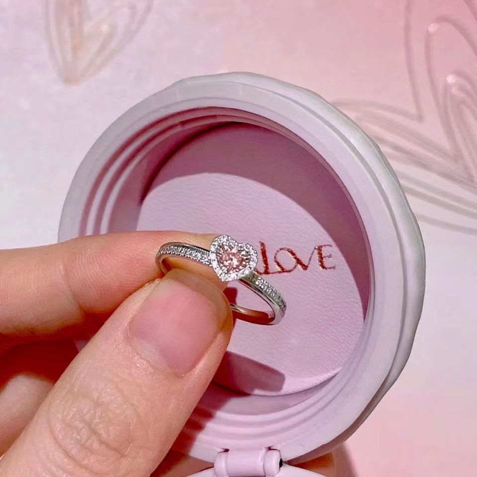 Ladies' jewelry  Hot selling love pink diamond ring that does not fade, niche Instagram style female jewelry