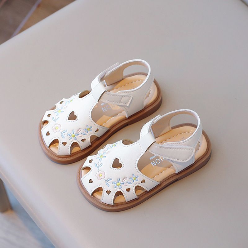 Baby girl sandals with soft bottom and toe cover, children's sandals, and princess shoes for girls