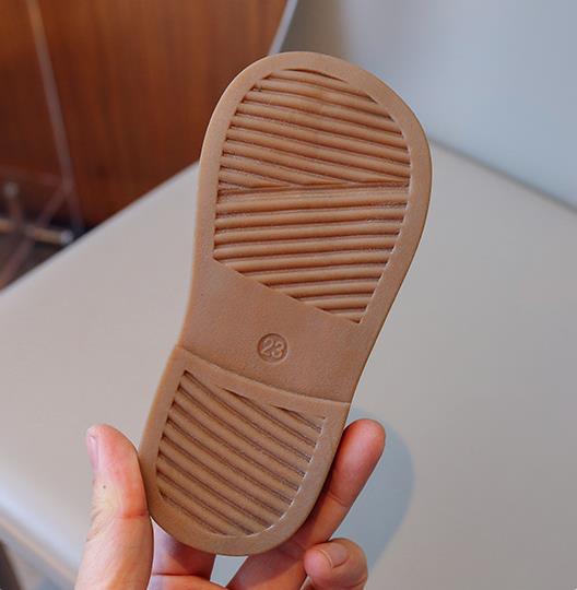 Baby girl sandals with soft bottom and toe cover, children's sandals, and princess shoes for girls