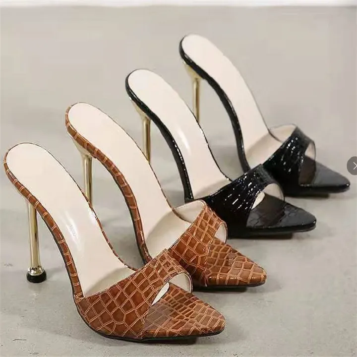 Women's shoes with snake patterns, exposed toes, pointed toes, high heels, cool slippers, fashionable slim heels, women's sandals