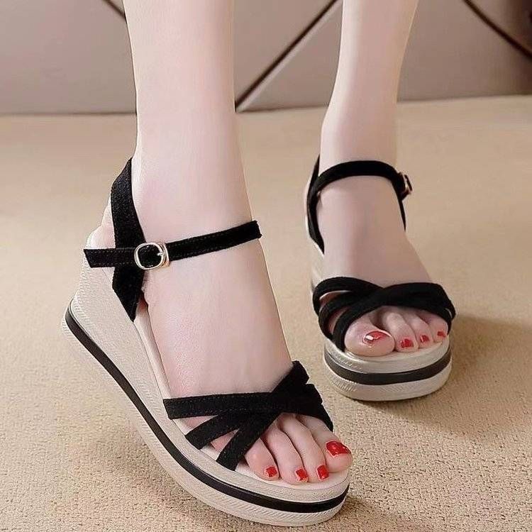 Hot selling wedge sandals for women's summer collection, thick soled anti slip mom shoes, lightweight and versatile, cool slippers for women