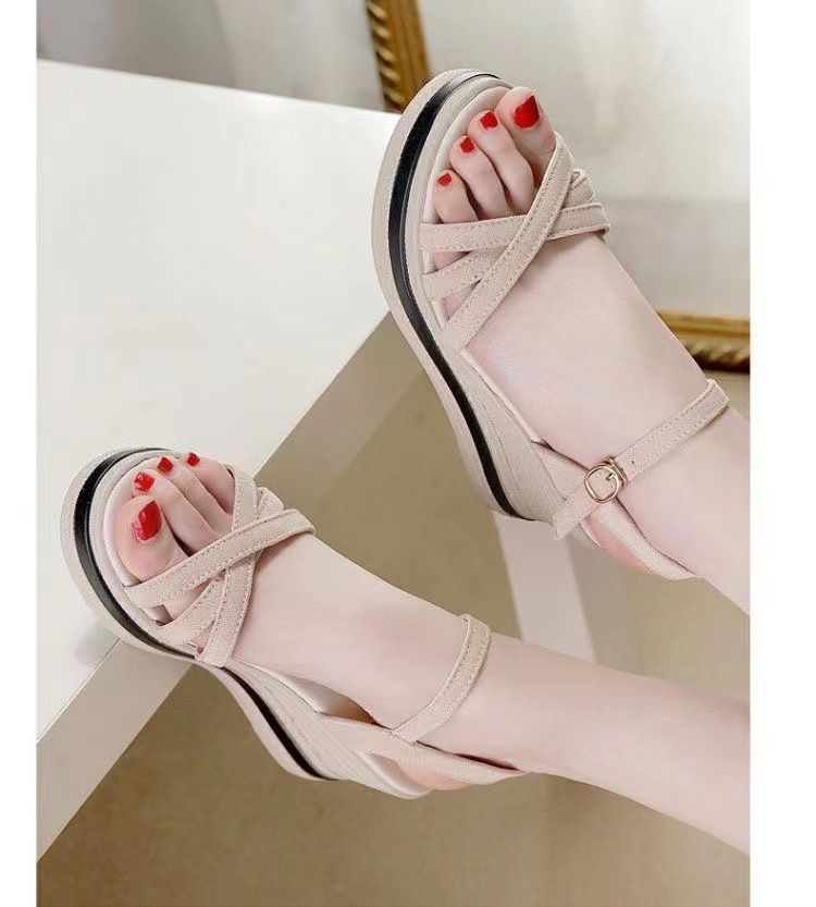 Hot selling wedge sandals for women's summer collection, thick soled anti slip mom shoes, lightweight and versatile, cool slippers for women