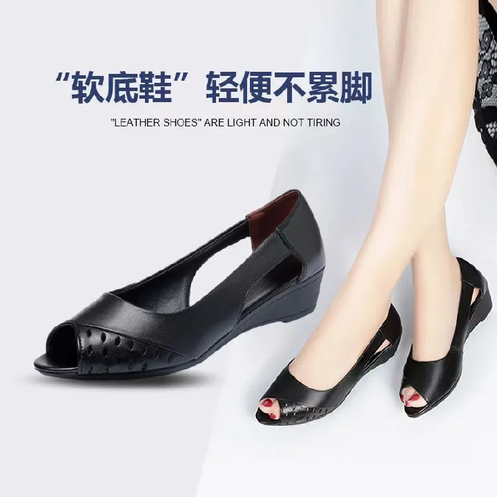 Real soft leather mom shoes, anti slip flat and comfortable sandals, women's new versatile plus size fish mouth shoes, wedge heels, summer women's shoes