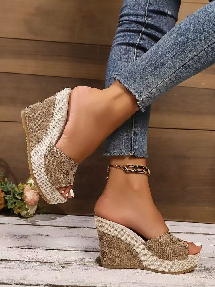 New Thick Bottom One Line Fish Mouth Sandals Denim European and American Lightweight Sponge Cake Bottom Slippers