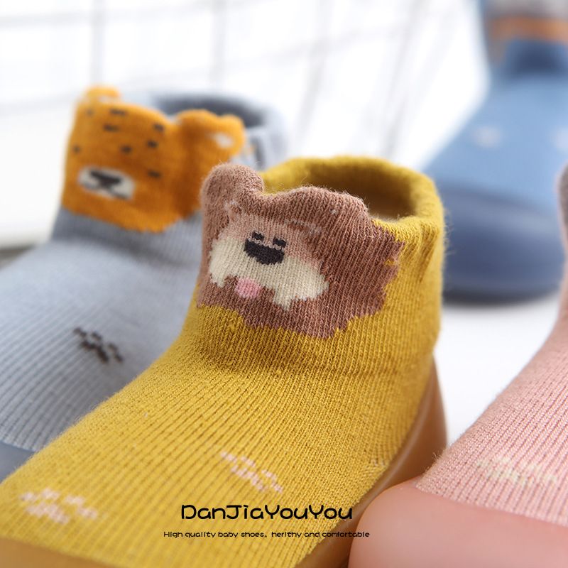 Spring new cute children's shoes, baby anti slip socks, cartoon baby walking shoes, soft soled floor socks