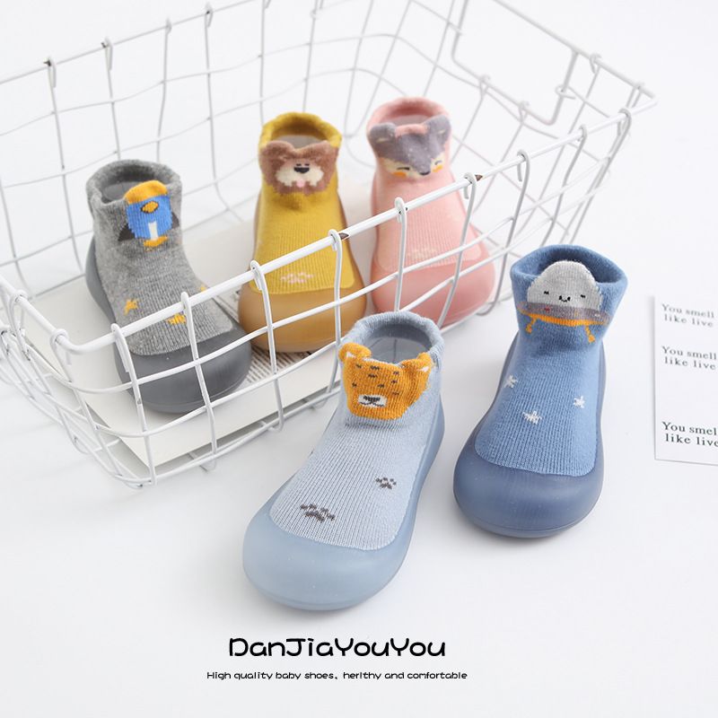 Spring new cute children's shoes, baby anti slip socks, cartoon baby walking shoes, soft soled floor socks
