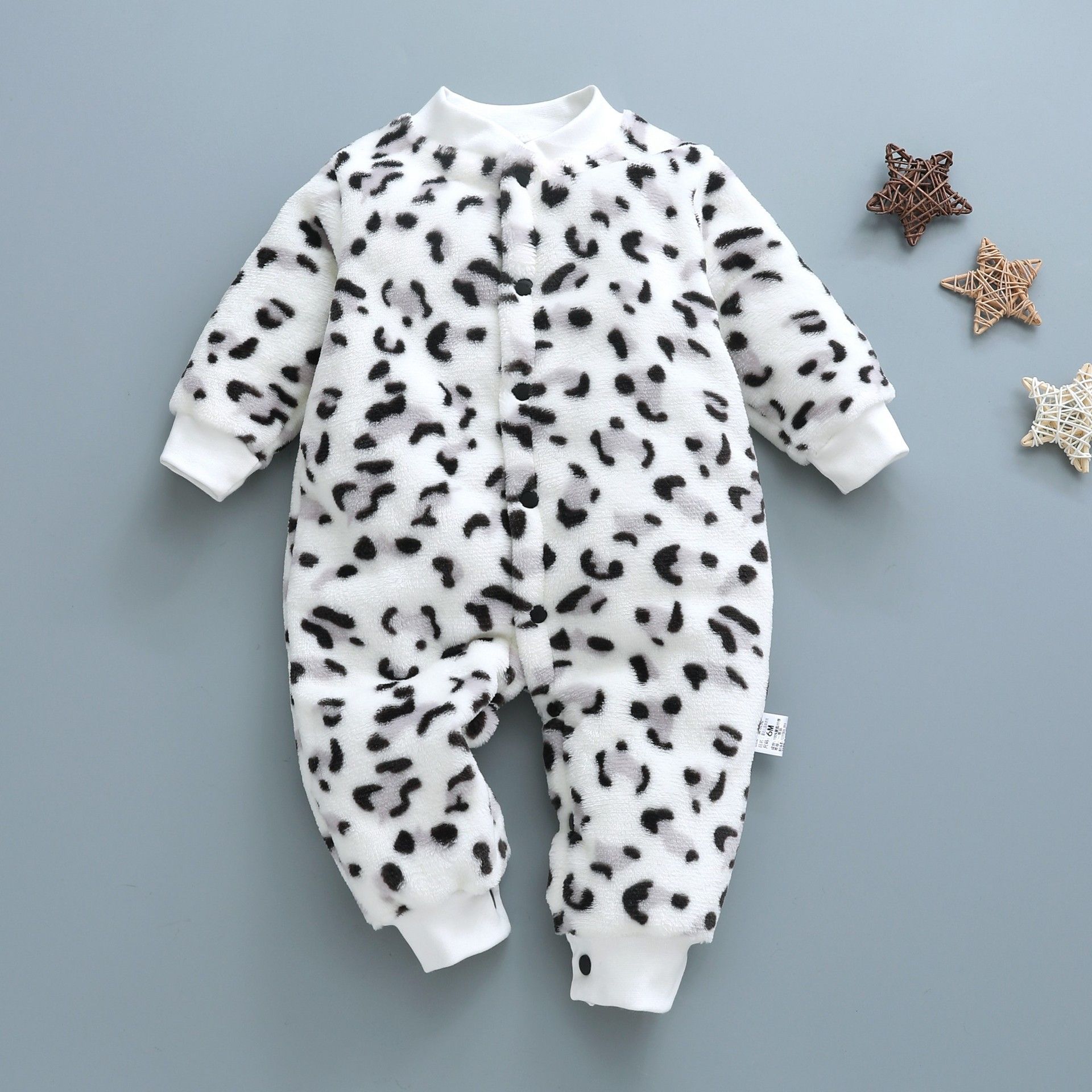 Baby clothing for spring, autumn, winter, short sleeved, thick fitting, men's and women's baby flannel warm jumpsuit, pajamas