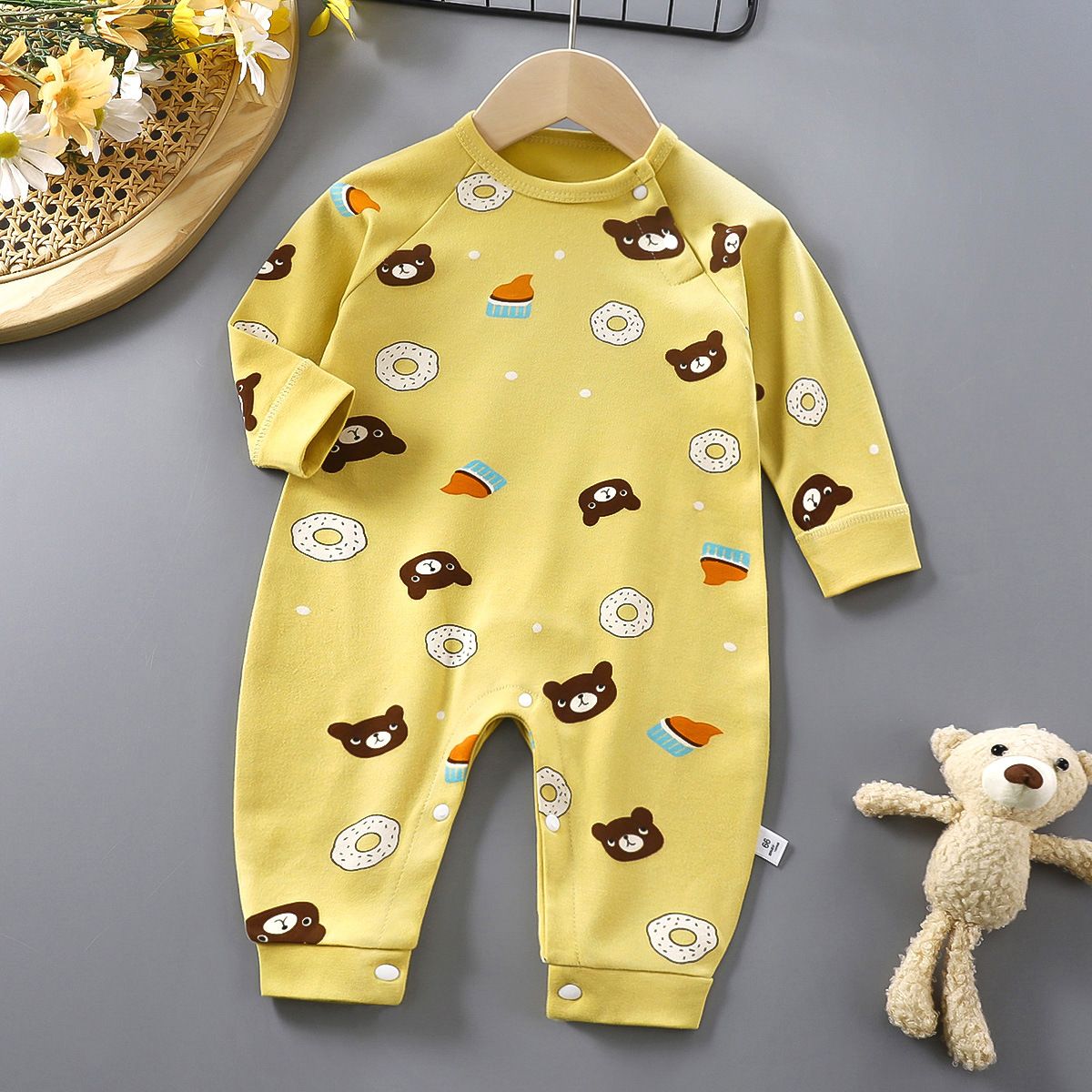 Baby jumpsuit spring and autumn new style Ha Yi long sleeved pure cotton crawling clothes baby clothing baby clothes
