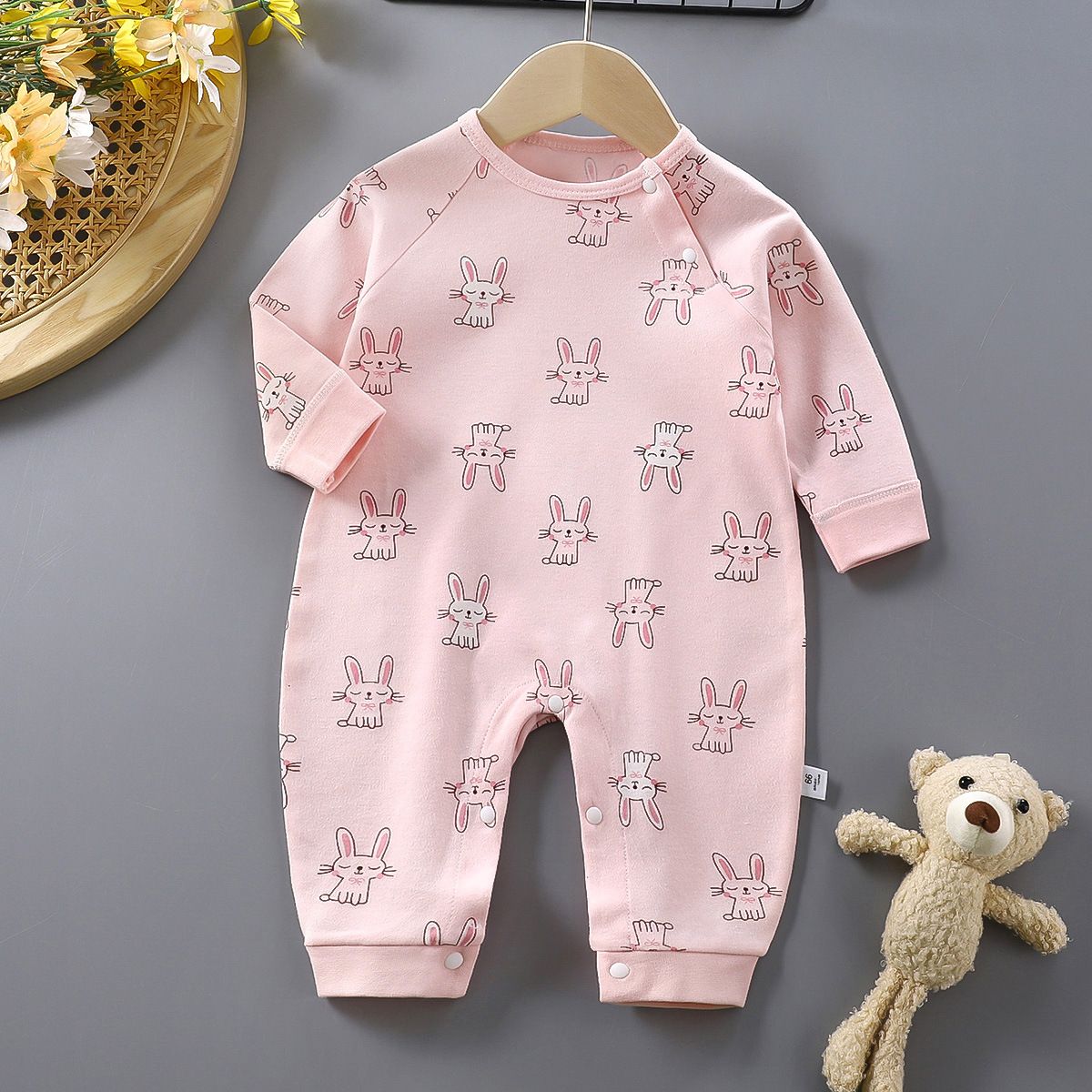 Baby jumpsuit spring and autumn new style Ha Yi long sleeved pure cotton crawling clothes baby clothing baby clothes