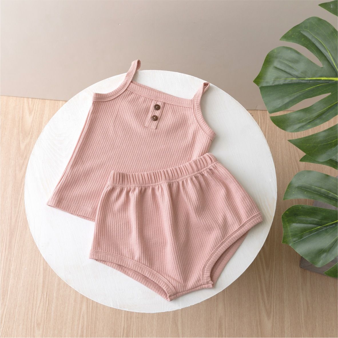 Children's summer new baby camisole vest set, girls' Korean children's clothing, baby triangle shorts