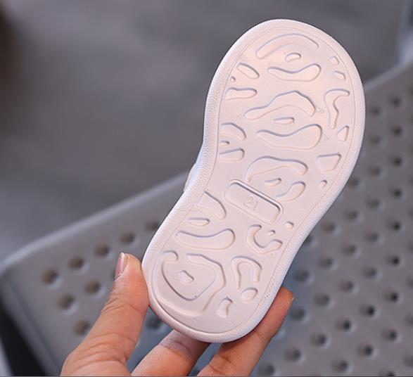 Spring and Autumn Baby Walking Shoes Cartoon Soft soled White Shoes Children's Sports Shoes