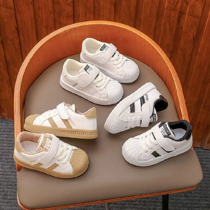 Spring baby walking shoes, children's kindergarten white shoes, baby shoes, board shoes, breathable shoes for boys and girls