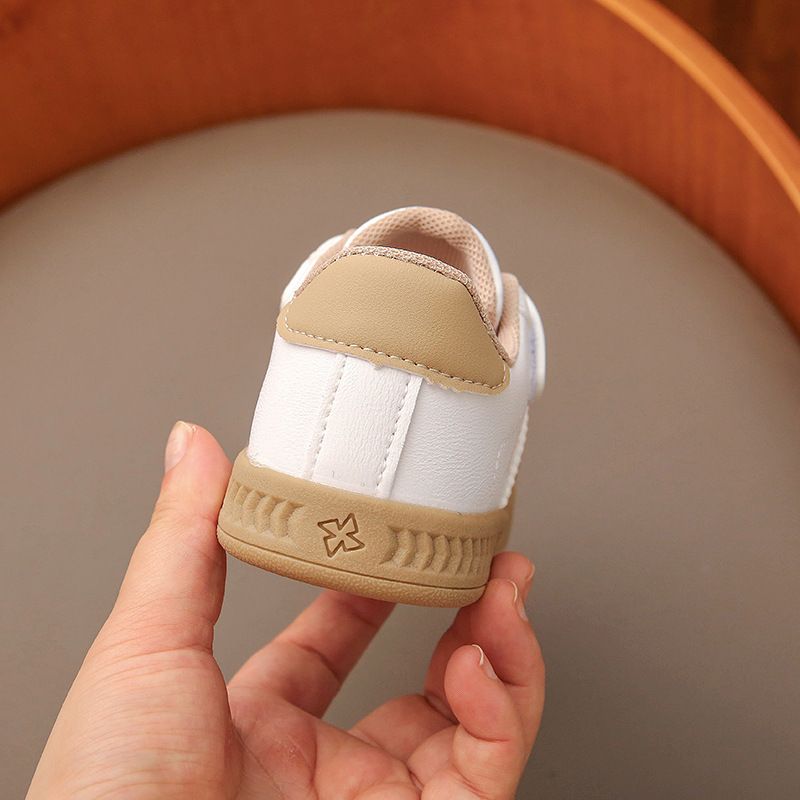 Spring baby walking shoes, children's kindergarten white shoes, baby shoes, board shoes, breathable shoes for boys and girls