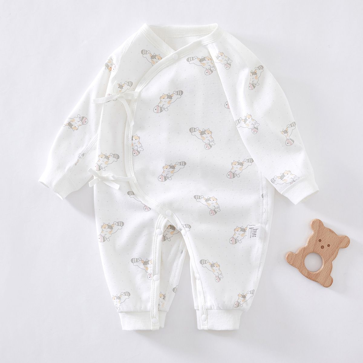 Newborn baby spring and autumn jumpsuit, pure cotton crawling suit, newborn baby monk suit, newborn baby butterfly suit