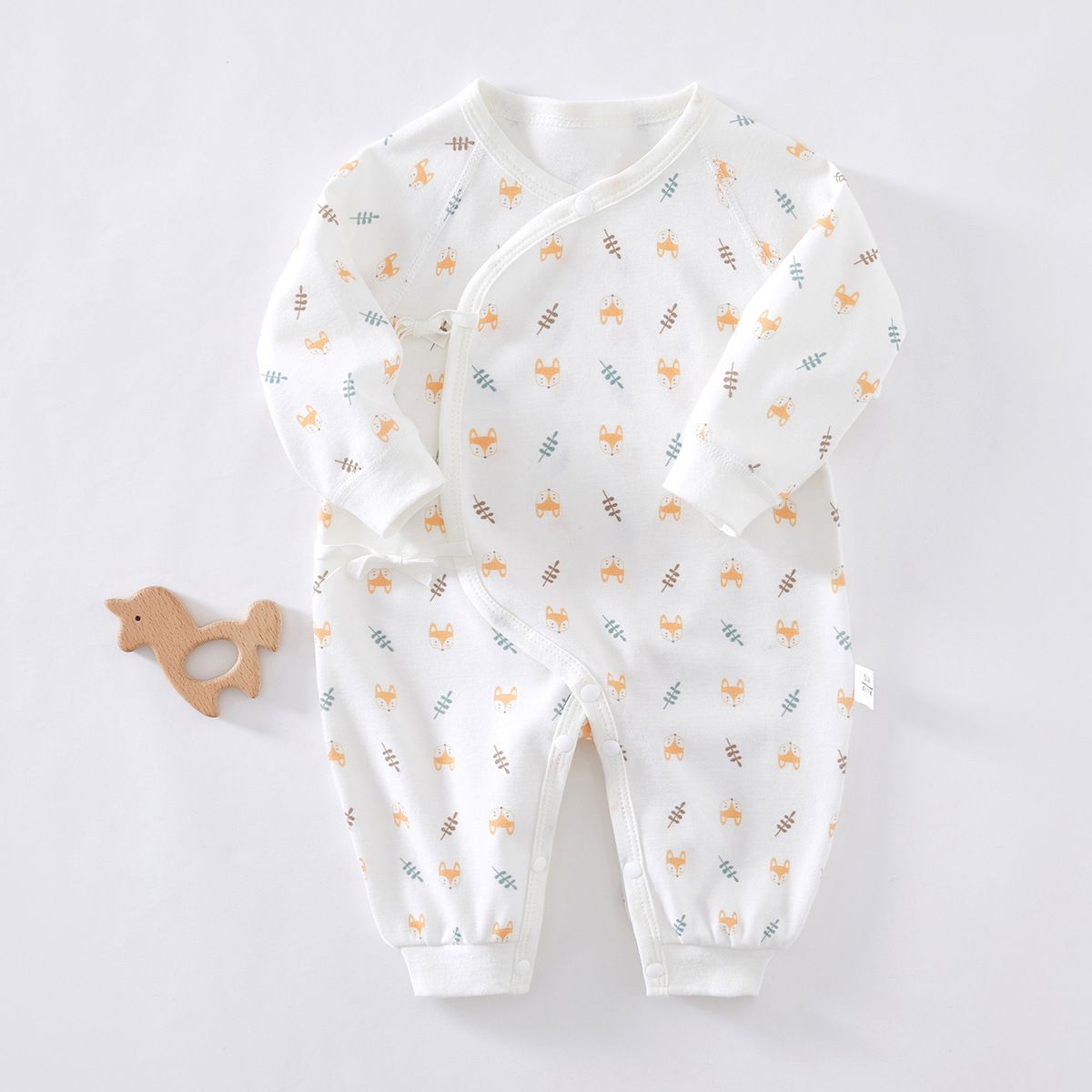 Newborn baby spring and autumn jumpsuit, pure cotton crawling suit, newborn baby monk suit, newborn baby butterfly suit