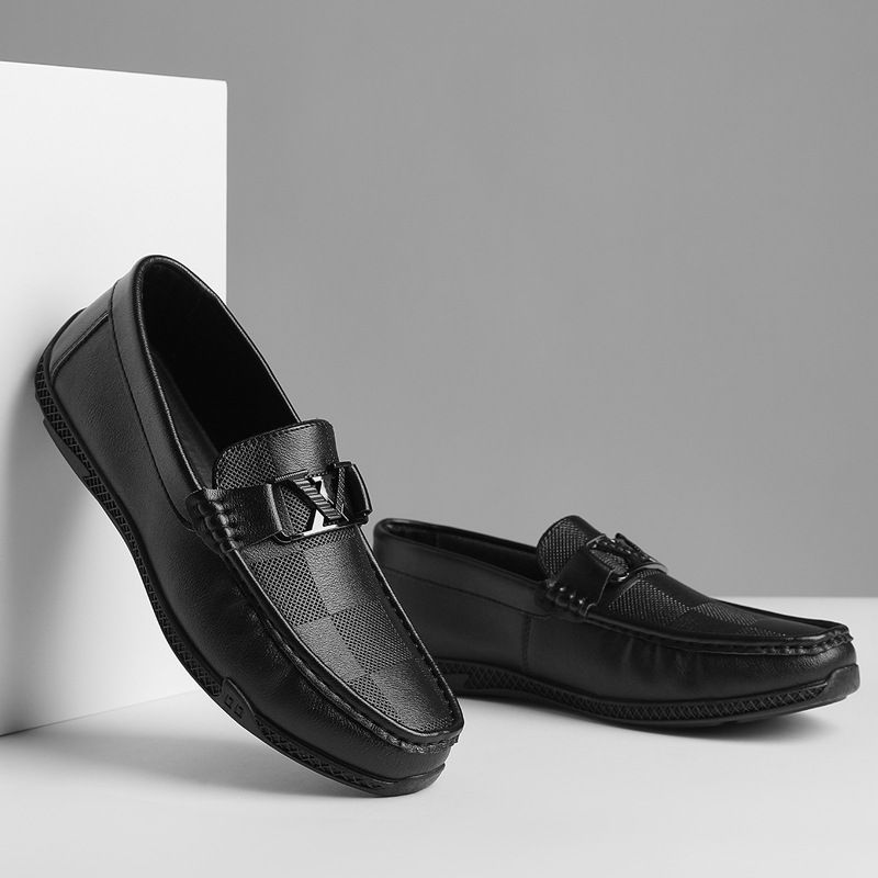 Spring new men's bean shoes, one foot casual leather shoes with soft sole, breathable and fashionable business loafers, men's loafers