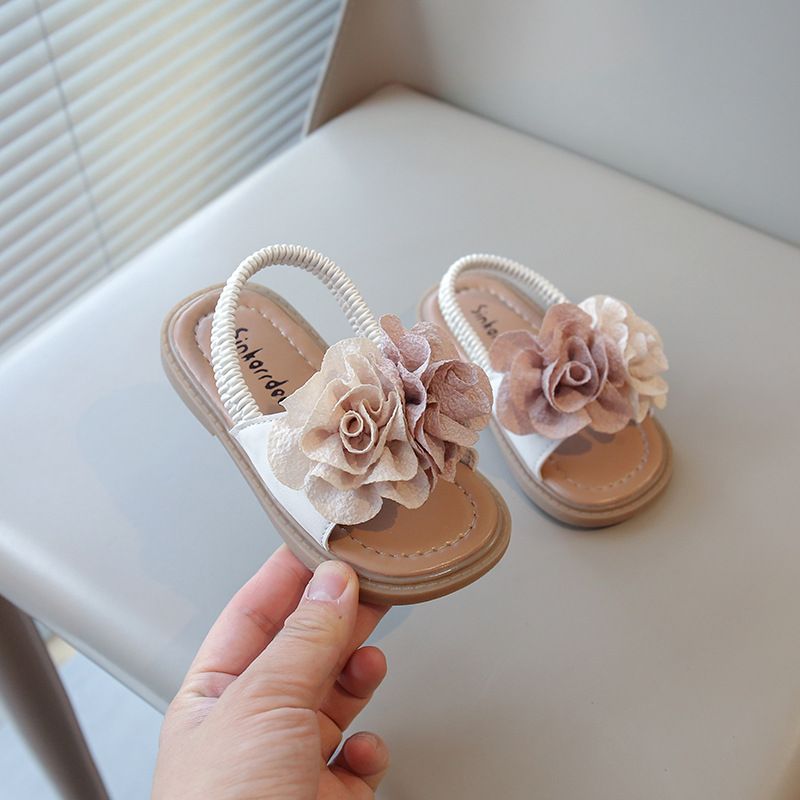 Girls' Sandals, Western Princess Shoes, Summer New Collection, Flower Decoration, Baby Soft Bottom, Open toed Beach Shoes, Trendy