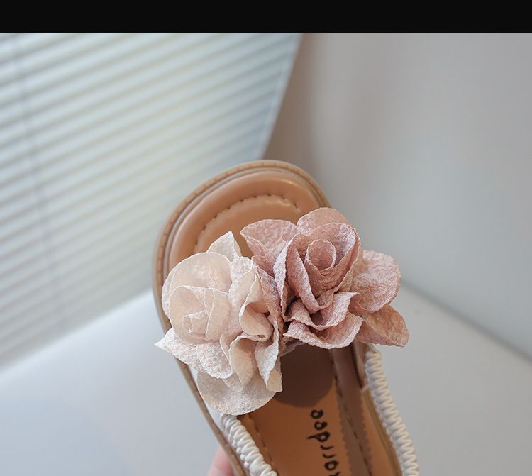Girls' Sandals, Western Princess Shoes, Summer New Collection, Flower Decoration, Baby Soft Bottom, Open toed Beach Shoes, Trendy