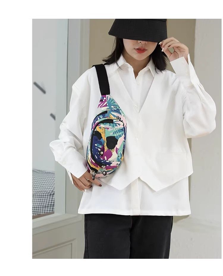 Women's large capacity crossbody bag waist bag fashionable chest bag printed nylon fabric phone bag sports small bag