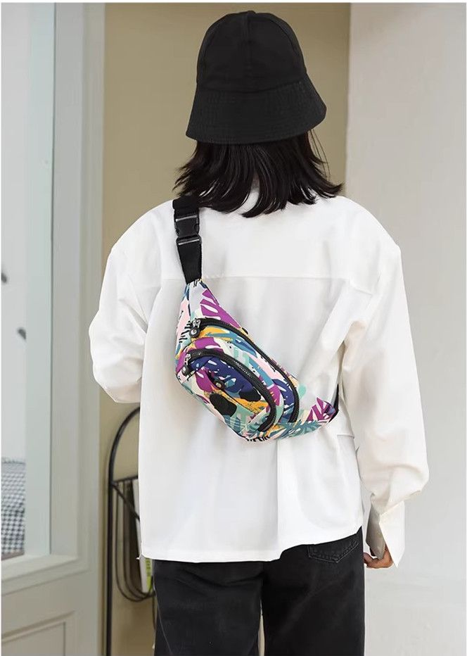 Women's large capacity crossbody bag waist bag fashionable chest bag printed nylon fabric phone bag sports small bag