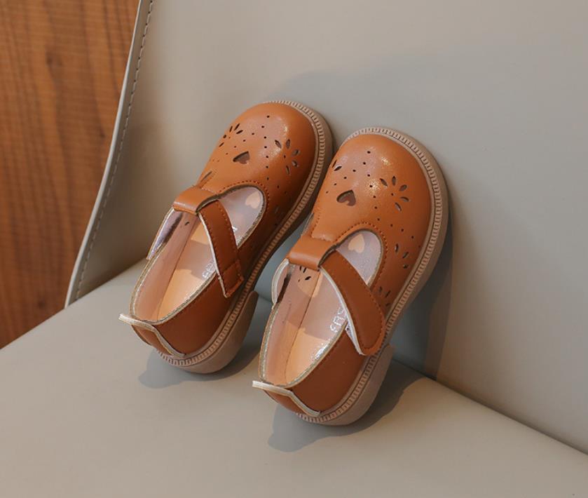 Spring and summer new girls' small leather shoes, girls' baby soft soled princess single shoes, children's solid color casual shoes