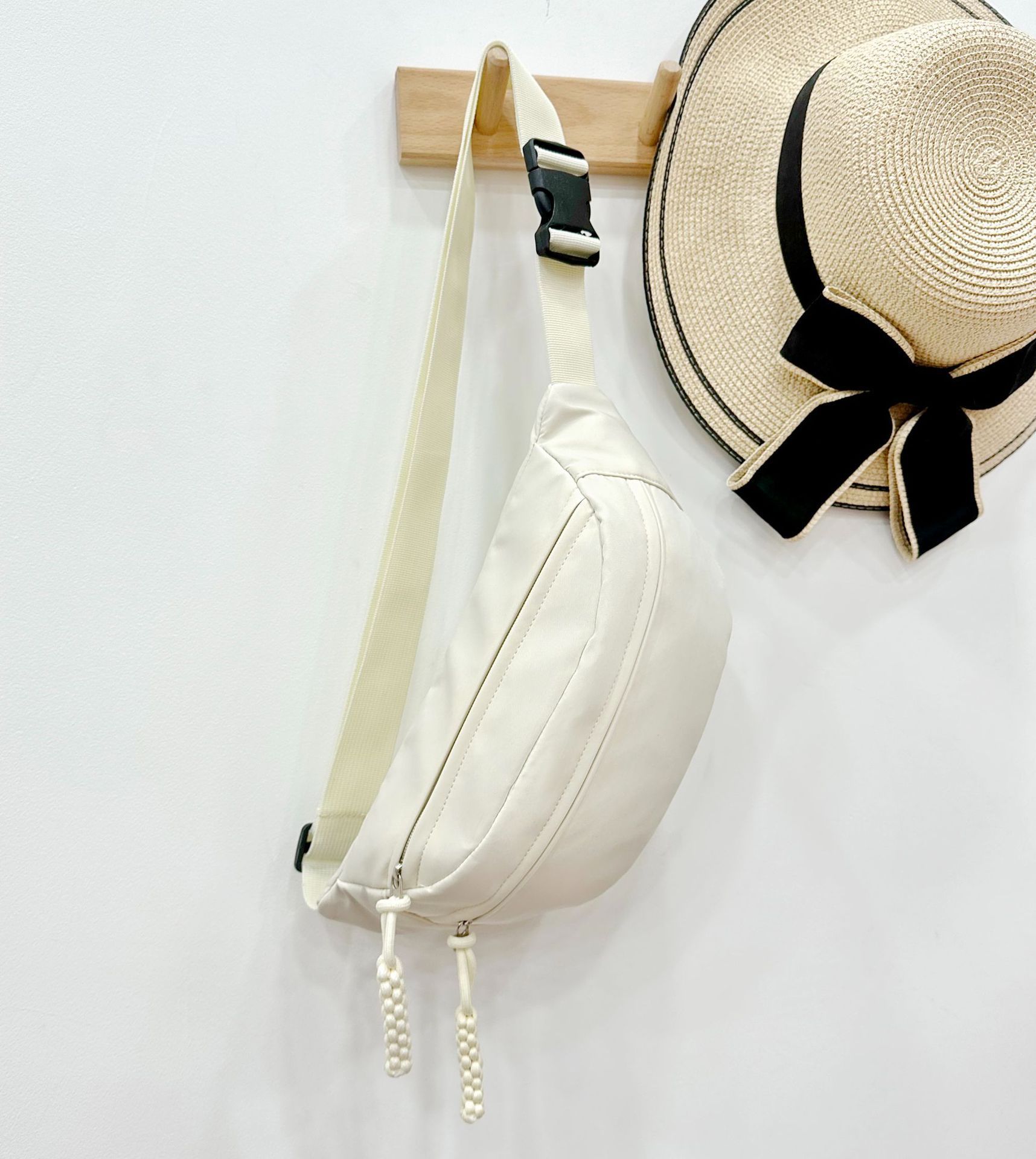 Chest bag, crossbody bag, women's casual simple single shoulder small shoulder bag, new fashionable mobile phone bag, hundred waist bag, men's bag