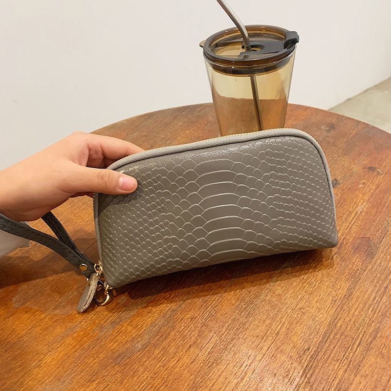 Ladies' Crocodile Pattern Genuine Leather Handbag New Long Zipper Phone Head Cover Leather Wallet