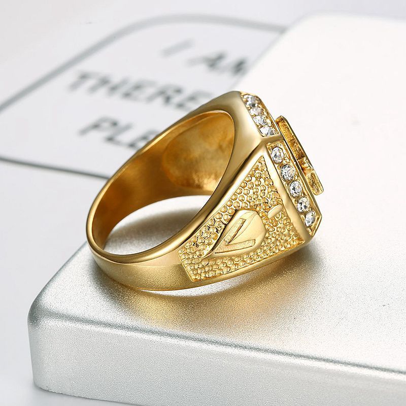 Classic men's retro titanium steel ring vacuum gold-plated ring rhinestone ring men's jewelry