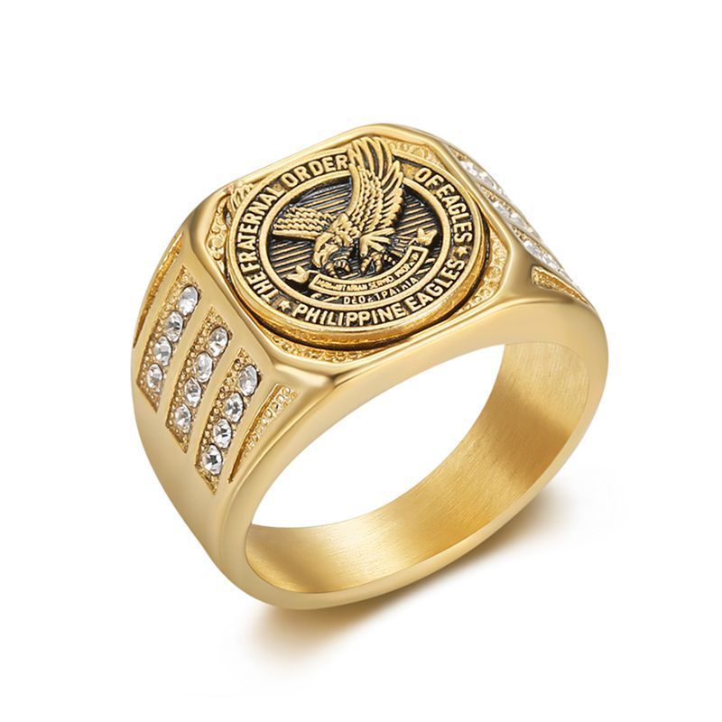 Men's titanium steel never fading ring, stainless steel vacuum gold-plated diamond inlaid eagle domineering men's ring