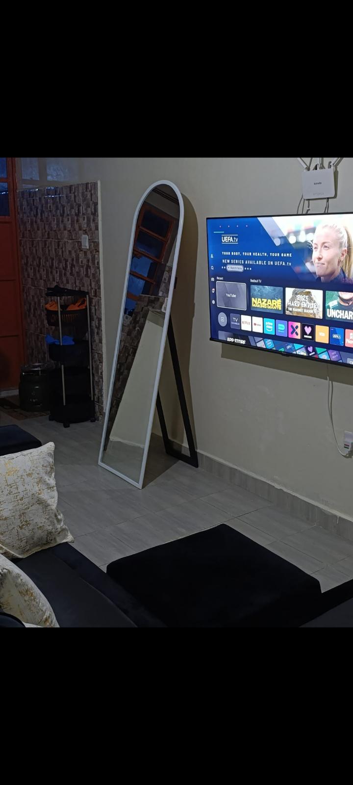 Modern Arched Full-Length Standing Mirror with Stand – whiteFrame (168 × 46 cm)