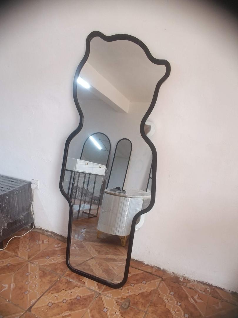 “Modern Irregular Full-Length Dressing Mirror with Black Frame”+own stand