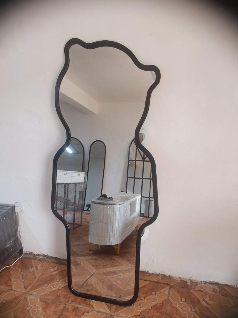 “Modern Irregular Full-Length Dressing Mirror with Black Frame”+own stand