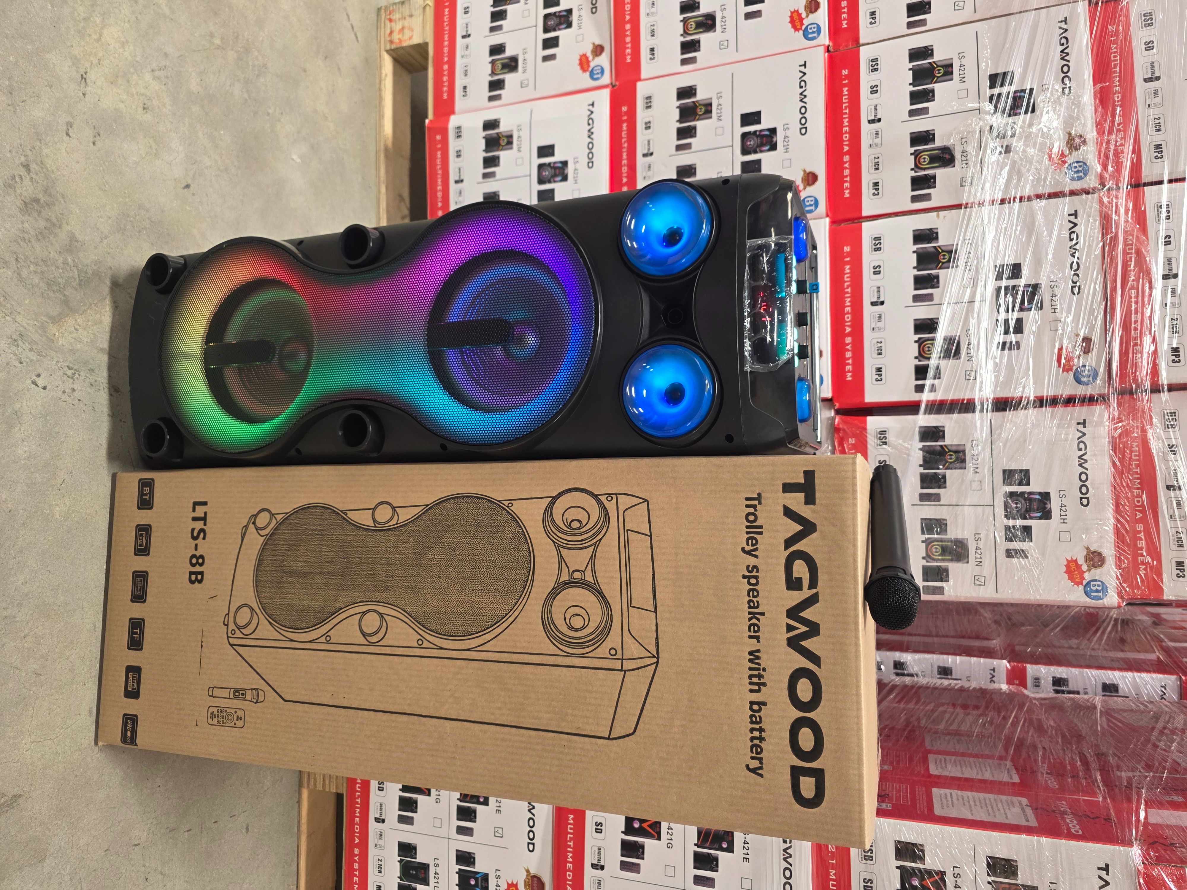 LTS-8B PORTABLE BEAT BOX RECHARGEABLE WITH USB/FM/BLUETOOTH AND WIRELESS MICROPHONE.