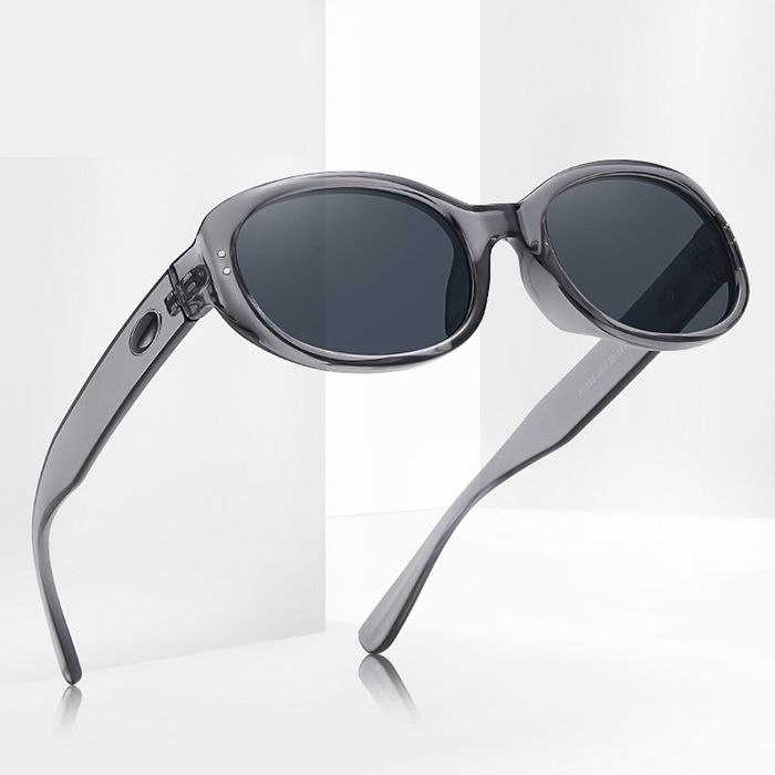 Retro Oval Sunglasses for Men & Women – UV400 Protection, 6 Colors, Lightweight PC Frame, Trendy Shades for Vacation, Fashion, Party, Casual Wear, 90s Aesthetic Unisex Eyewear