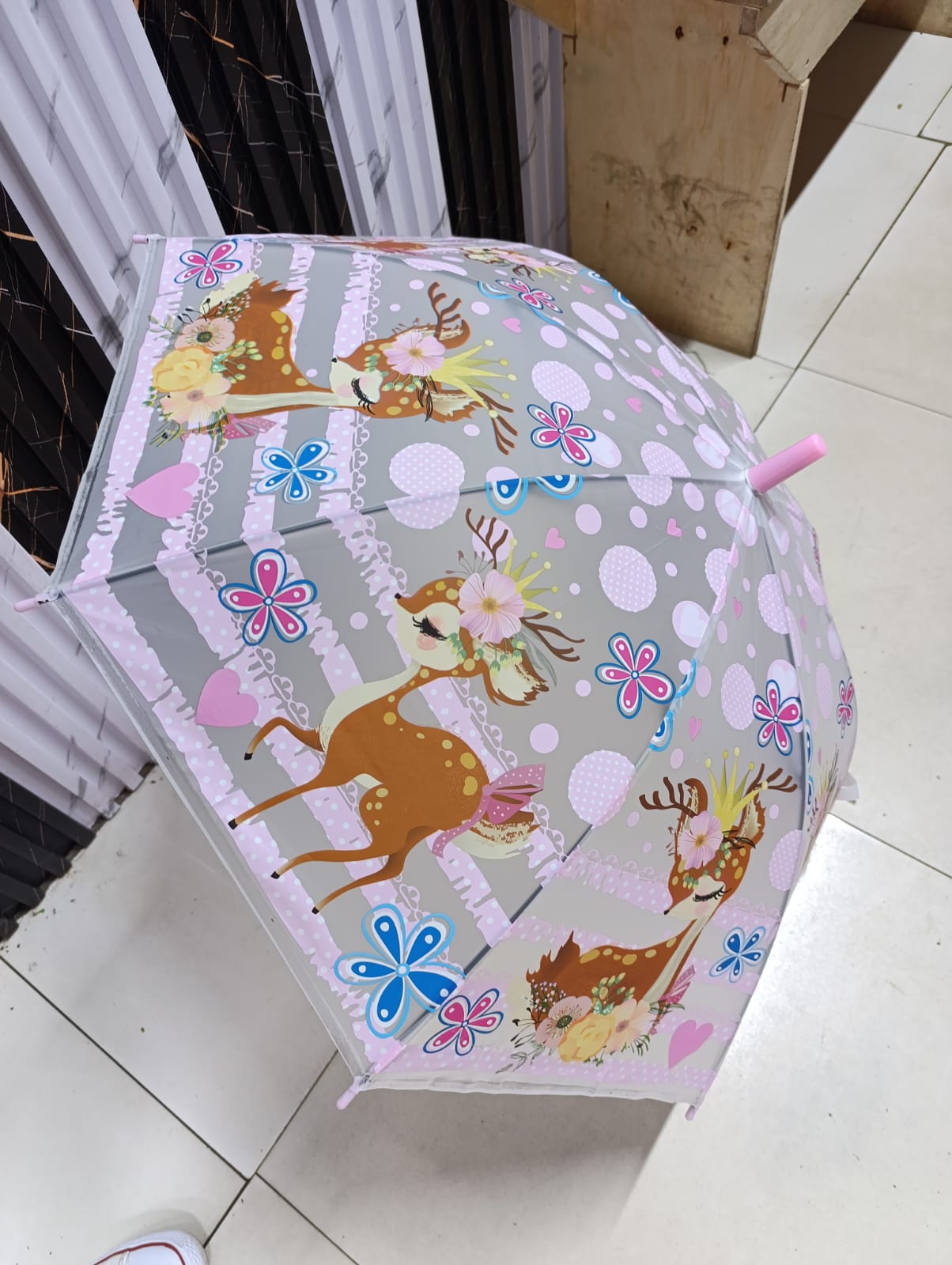 MRTLLOA Cartoon Characters Kids Clear Bubble Umbrella with an Easy Grip Curved Handle, Safety Transparent Dome Bubble Umbrella for Toddler Boys Girls.