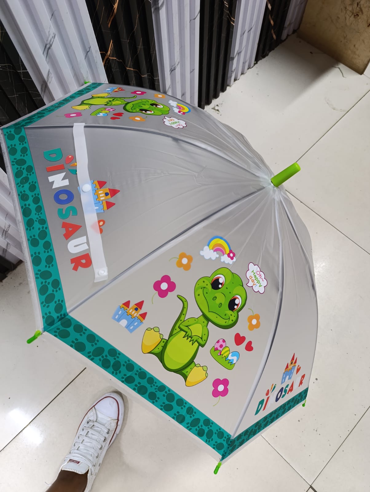 MRTLLOA Cartoon Characters Kids Clear Bubble Umbrella with an Easy Grip Curved Handle, Safety Transparent Dome Bubble Umbrella for Toddler Boys Girls.