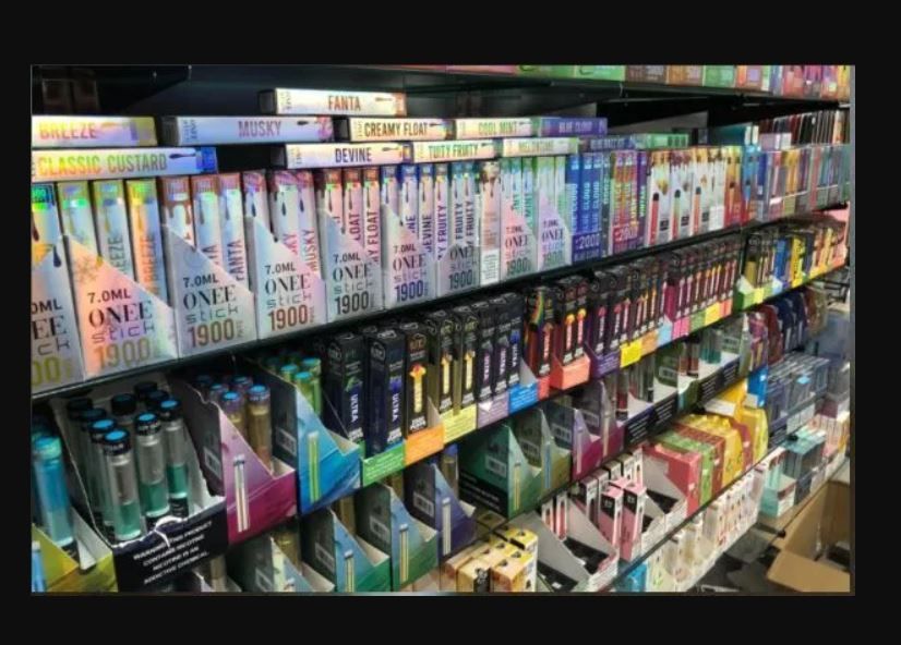 Berry Ice Cream Vape   4000-puff, rechargeable VAPE. Prefilled and draw-activated, it's perfect for smooth, fruity refreshment all day. Convenient, satisfying, CLEARANCE SALE ON OFFER.