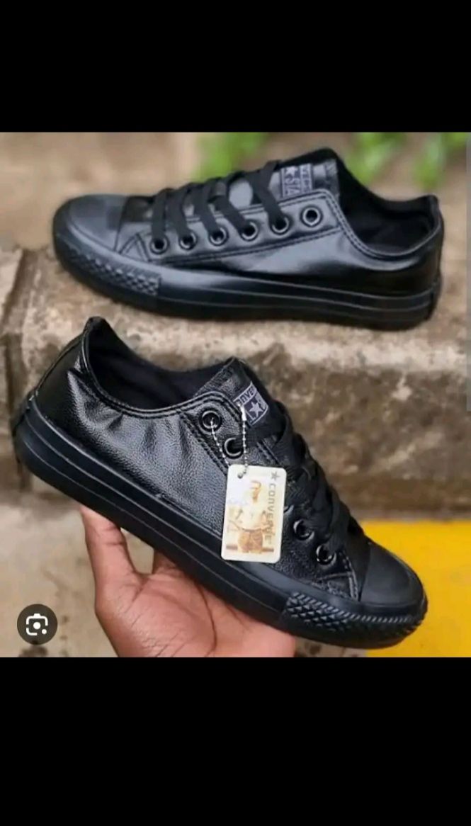 Trendy unisex Converse leather sneakers designed for comfort, style, and durability. Features include a cushioned insole, strong rubber sole. Available in sizes 36–43. Perfect for everyday wear.