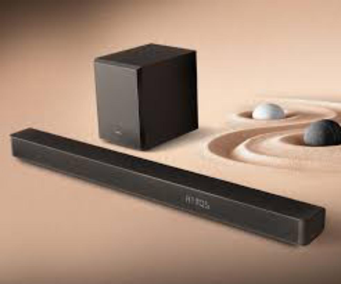 Hisense AX3100Q 3.1Ch Sound Bar with Wireless Subwoofer, Dolby Atmos, DTS:X, Bluetooth 5.3, Roku TV Ready, HDMI/AUX/ARC/Optical/USB, EzPlay, Ez UP, 7 EQ Modes