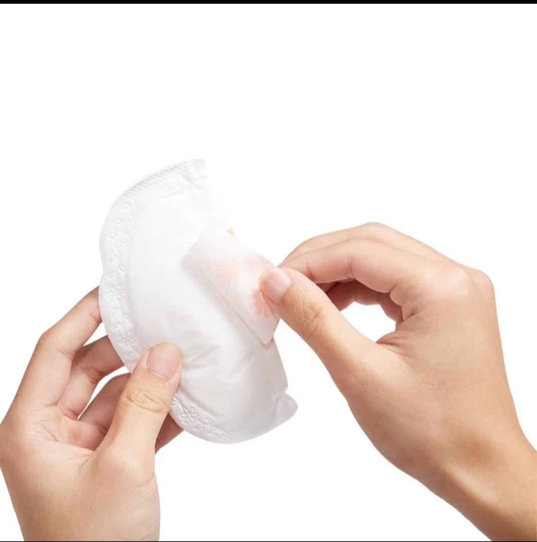 Momeasy Disposable Breast Pads – 36-Piece Ultra-Absorbent, Soft & Leak-Proof Nursing Pads for Breastfeeding Moms Individually Wrapped & Comfortable Fit