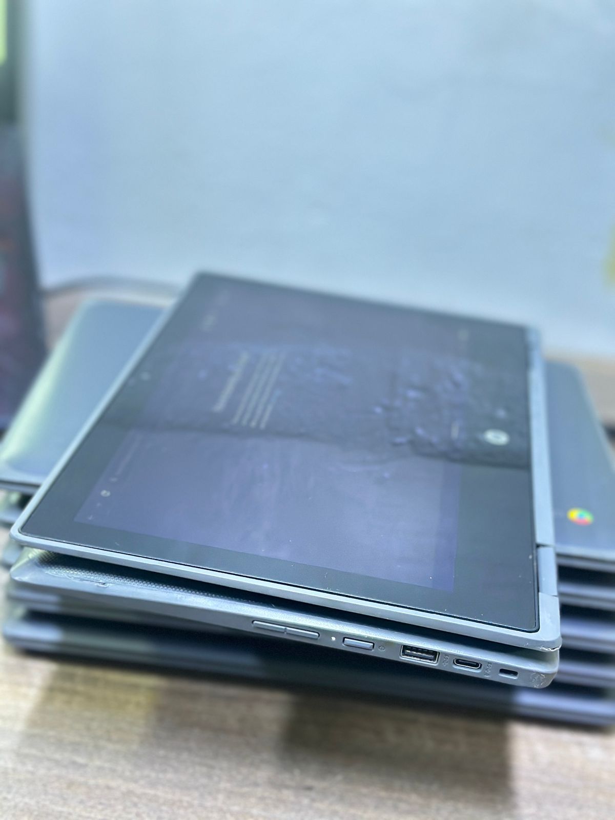 Hp Chromebook x360 TOUCH+FREE MOUSE 11G3 EE 11.6" Intel Celeron 32 GB SSD STORAGE 4GB RAM Durable and affordable laptop for students