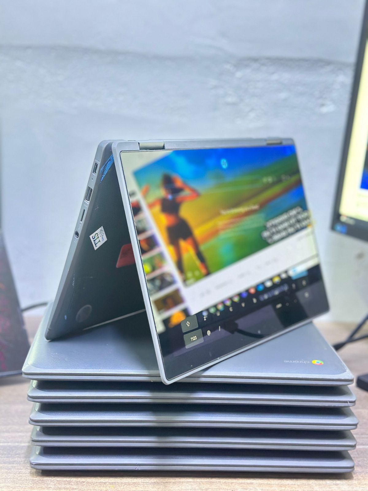 Hp Chromebook x360 TOUCH+FREE MOUSE 11G3 EE 11.6" Intel Celeron 32 GB SSD STORAGE 4GB RAM Durable and affordable laptop for students